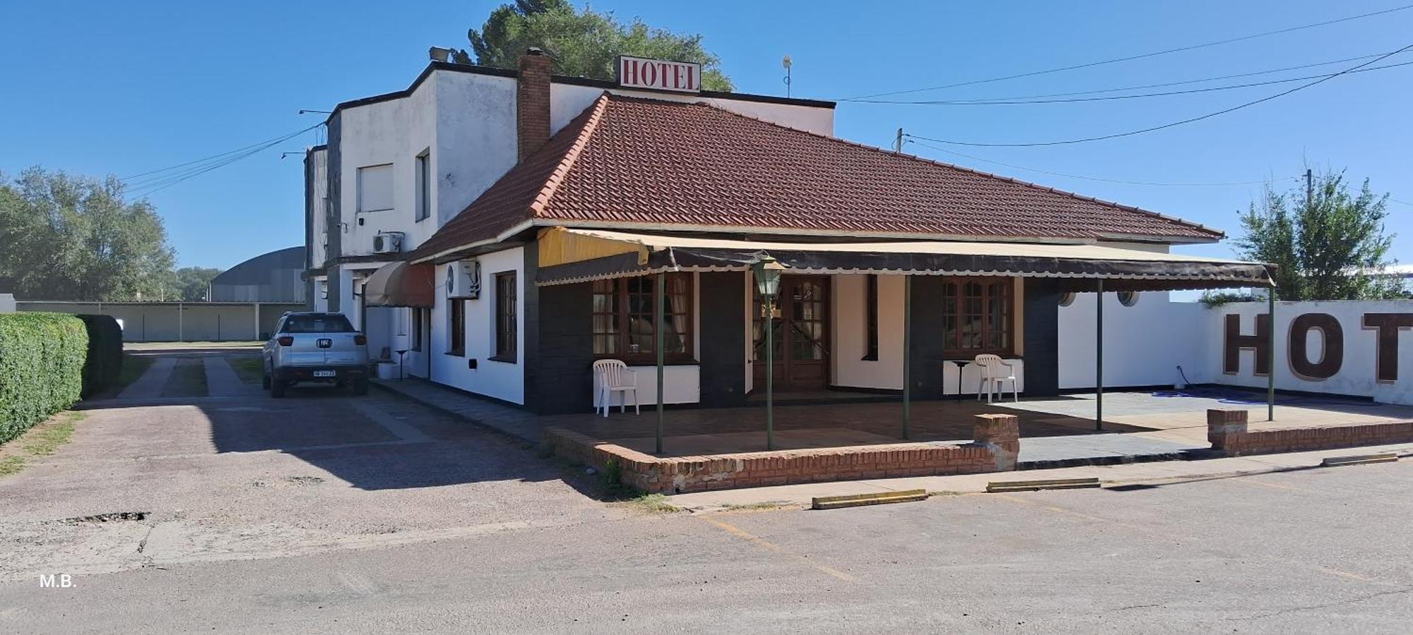 Hotel Y Restaurant Don Quijote Macachín Esterno foto